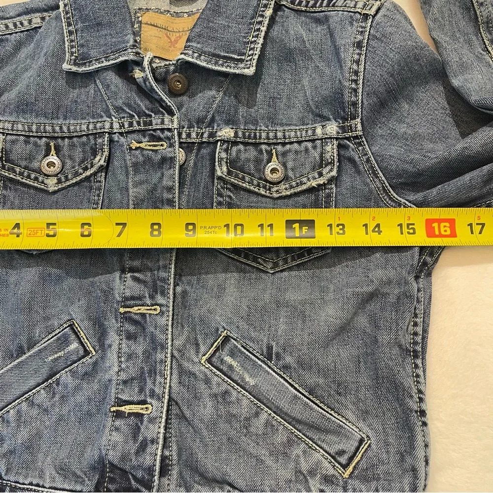 AMERICAN EAGLE WOMENS SIZE S DENIM JACKET